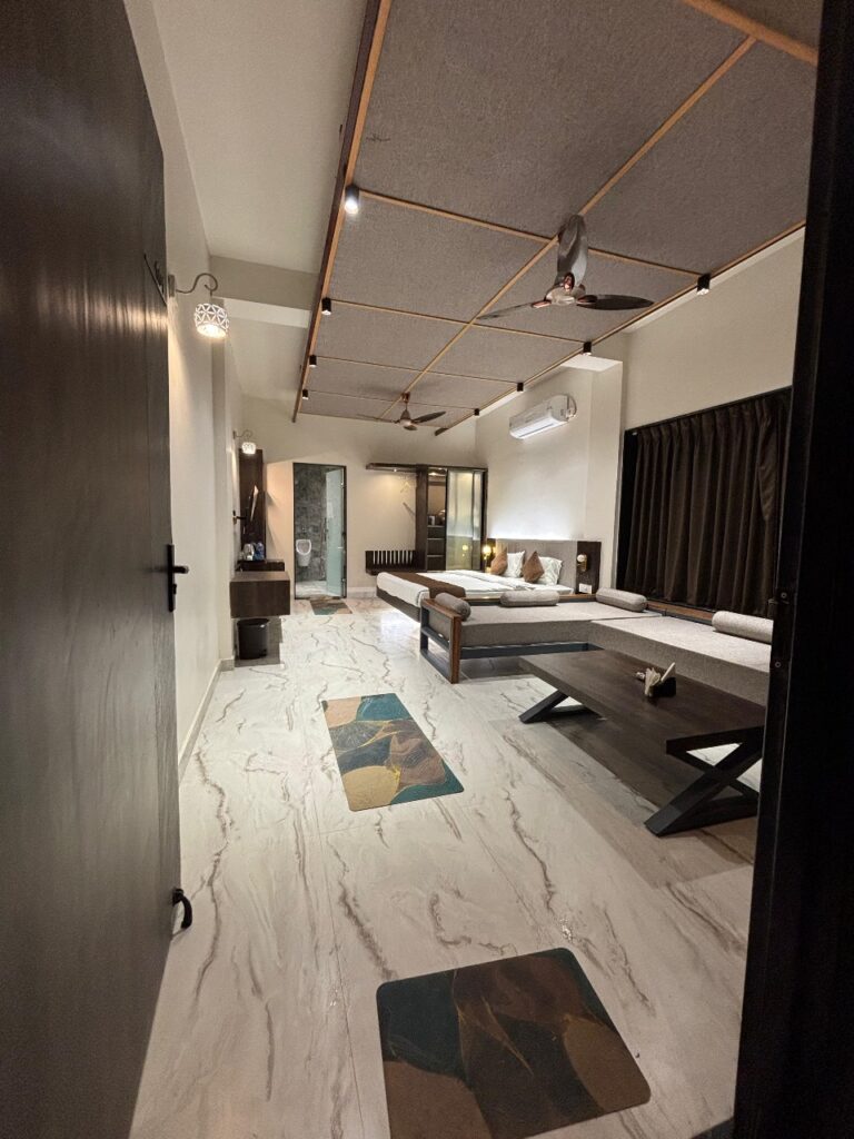 Dhruvtara Farms In Jabalpur, best marriage garden in jabalpur, best marriage venue in jabalpur, Cottages in jabalpur, Luxurious Rooms In jabalpur, farms for wedding, hotel for marriage in jabalpur